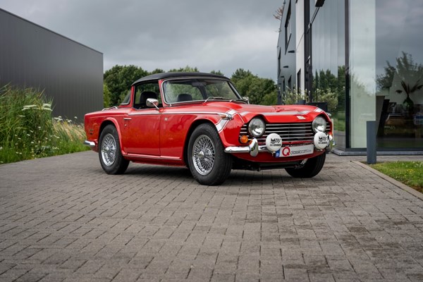 Triumph TR250