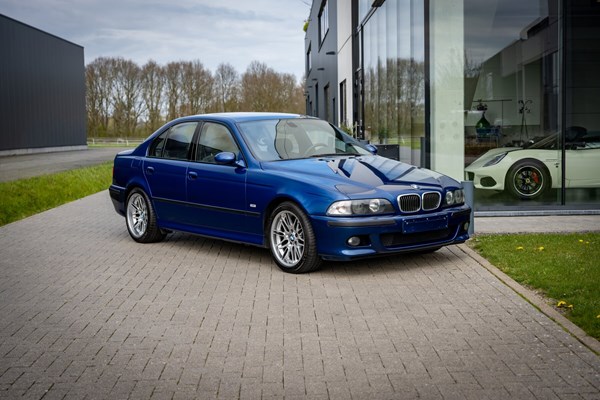 BMW M5 E39