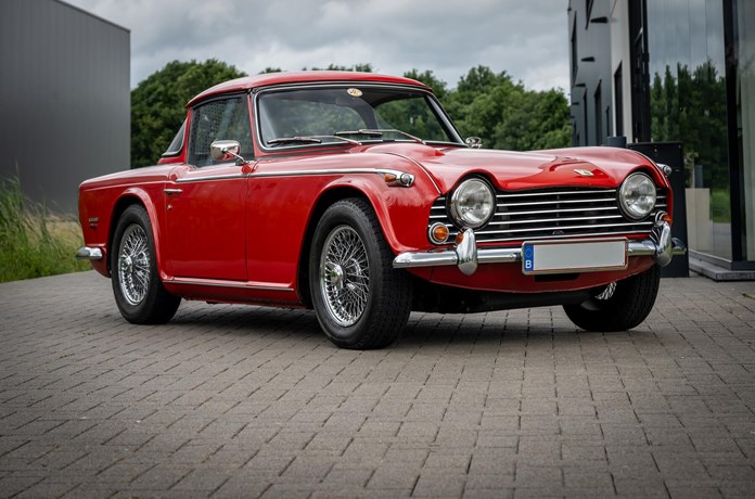 Triumph TR5